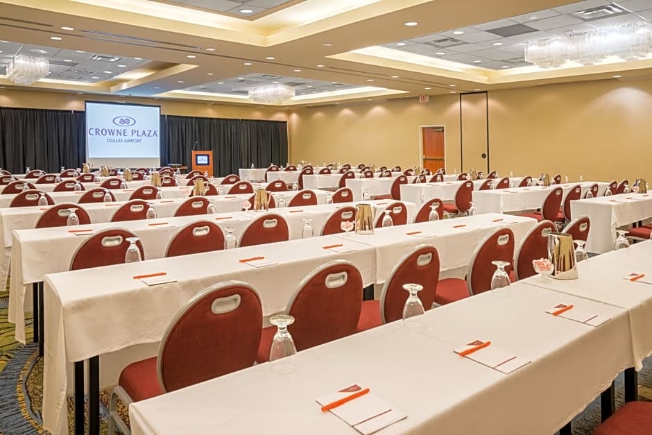 Crowne Plaza Dulles Airport By IHG