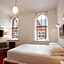 Kellys Hotel