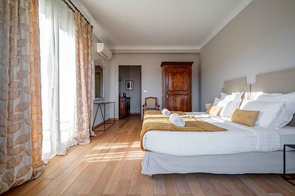 La Fabrique à Poupées - Chambres et Appartements de charme au coeur de Menton