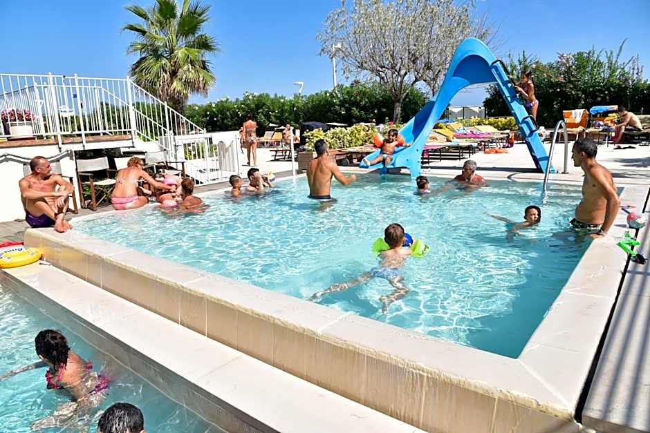 Hotel Fedora Riccione - FRONTE MARE