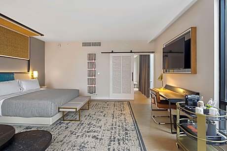 King Corner Room with Sofa Bed