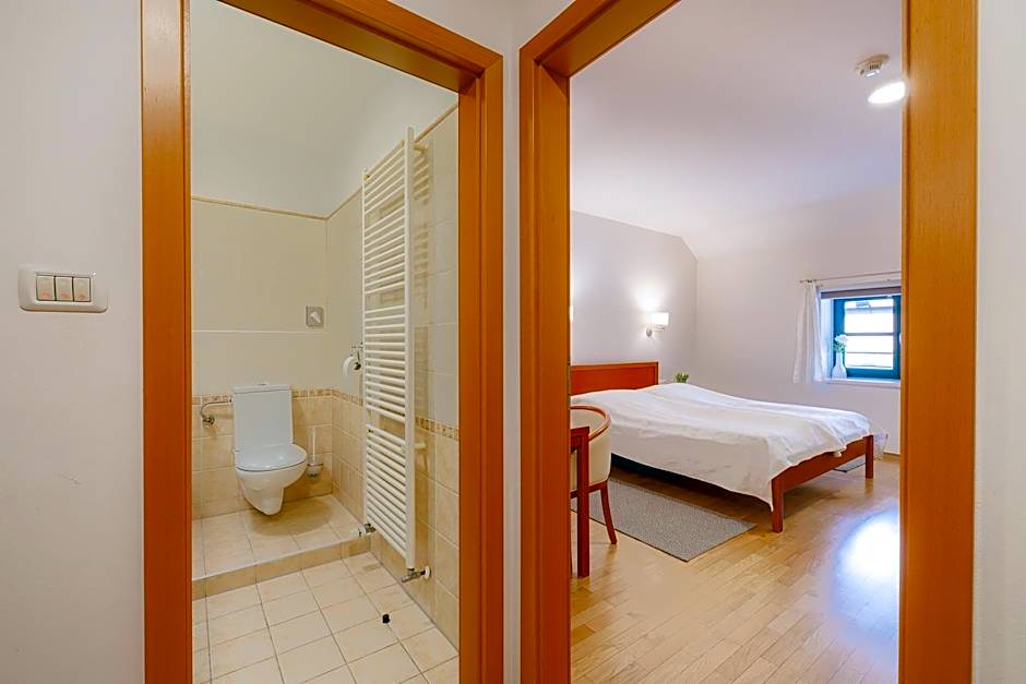 Pri Žabarju Bed & Breakfast Ljubljana