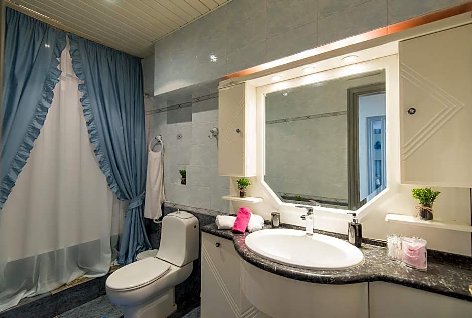 Birais Beach Studios