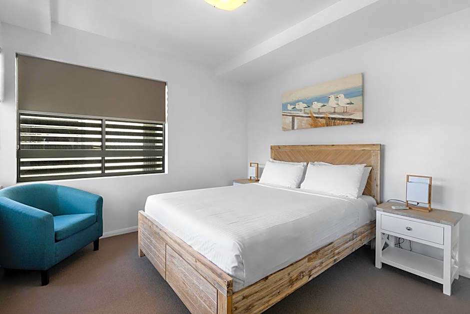 Beaches on Lammermoor Apartments