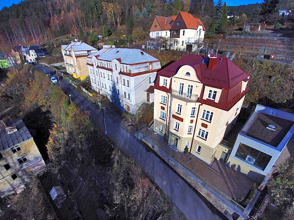 APARTMÁNY ADAM