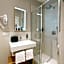Vi Suites