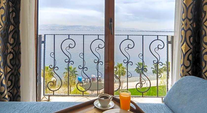 Wellborn Luxury Hotel