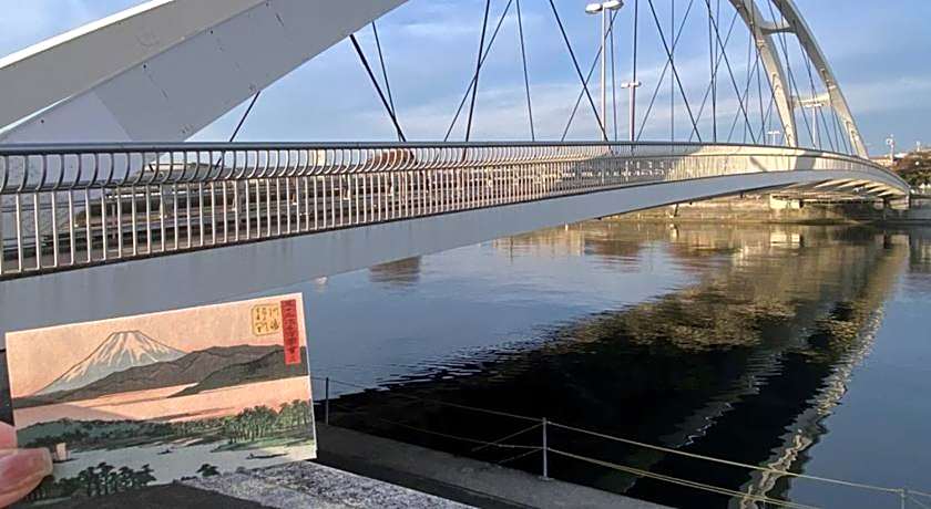 Toyoko Inn Yokohama Tsurumi-Eki Higashi-Guchi