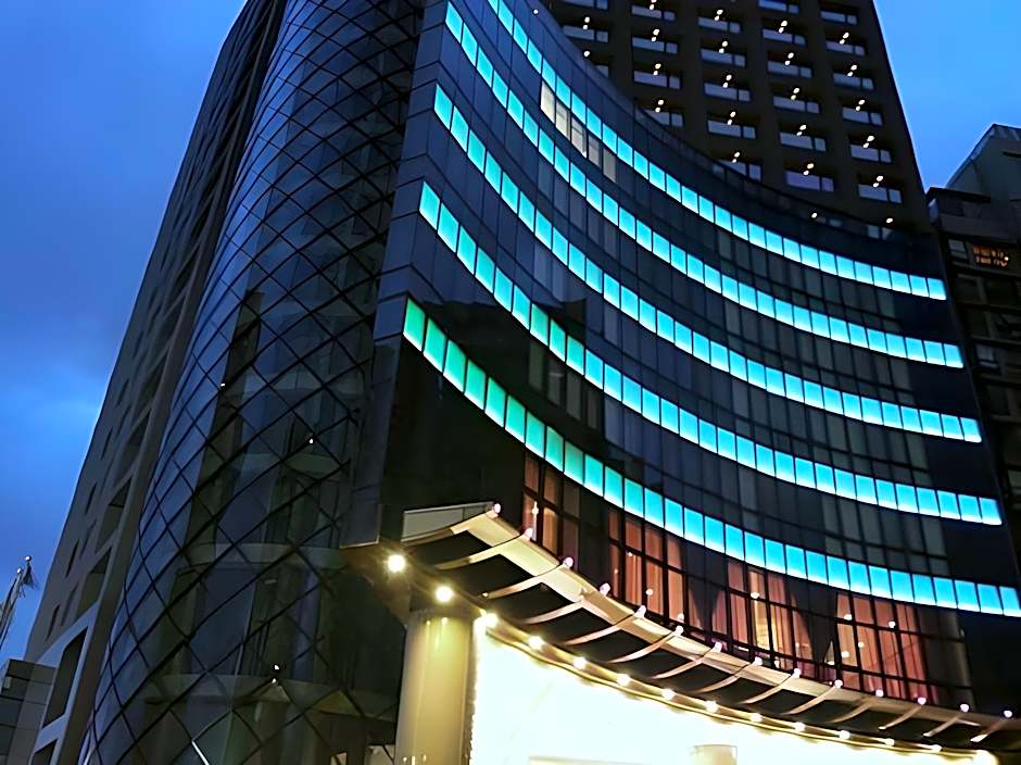 Monarch Skyline International Hotel