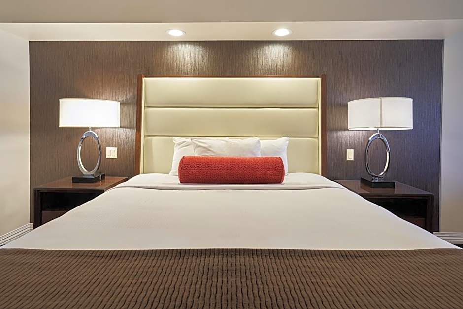 Photo 1 of 4 of Deluxe Room - Bed Type Assigned at Check-In