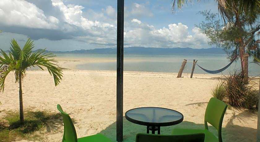 SeaEsta Beach