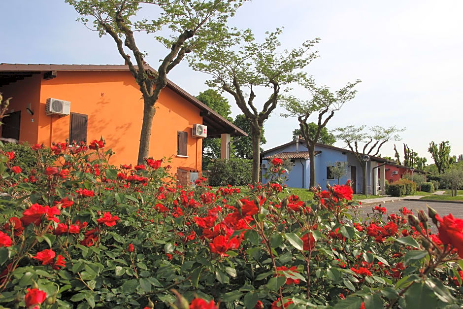 The Garda Village - Near Spiaggia Brema