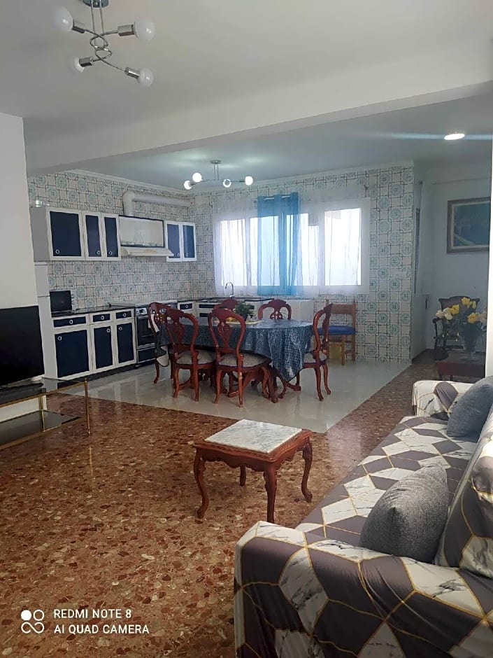 A Beautiful spacious Two Bedroom Apartment CB8EV