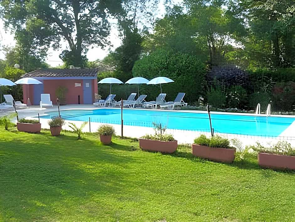 Logis Hotels La Bastide des Golfs