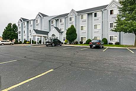 Motel 6-Sycamore, IL