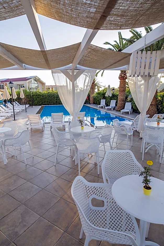Creta Residence