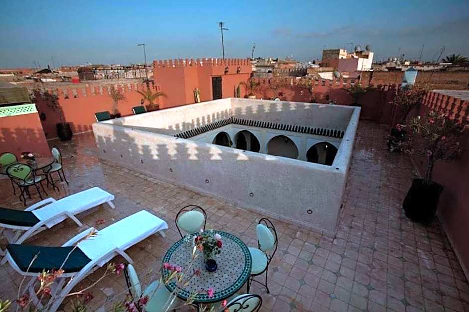 Riad Tidar by Phoenix