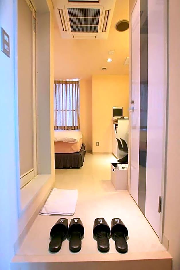 Hotel U