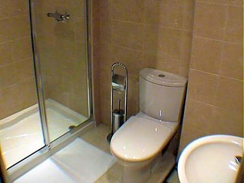 Earle House Serviced Apartments