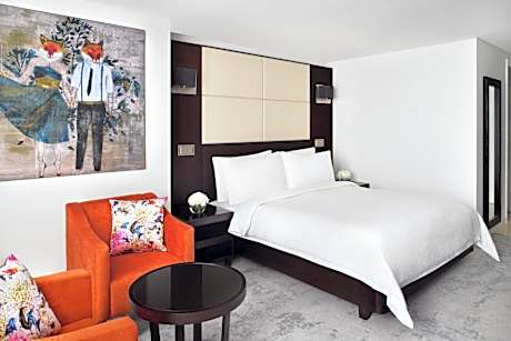 Superior King Room with Lake View - Includes daily access to Riva Beach Club with free shuttle service