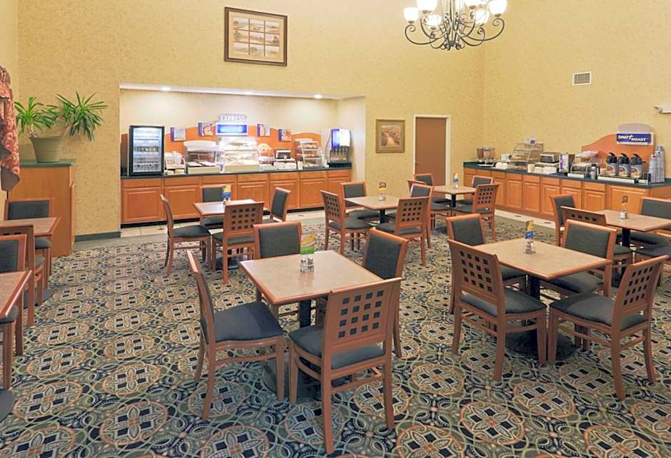 Holiday Inn Express Hotel & Suites Pierre-Fort Pierre By IHG