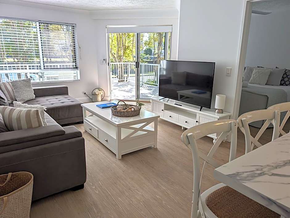 Bay Lodge Apartments