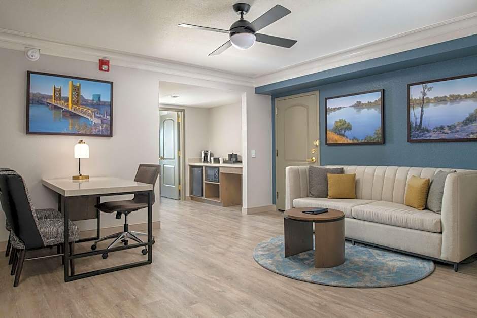 Embassy Suites By Hilton Hotel Sacramento-Riverfront Promenade