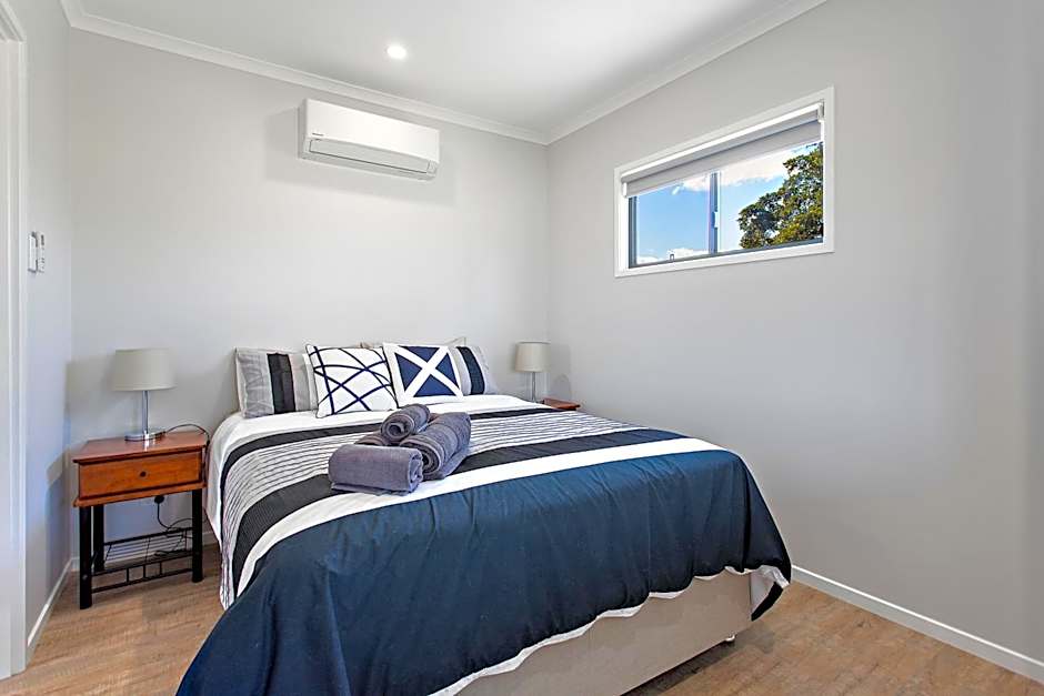 Valley Cabins By The Creek