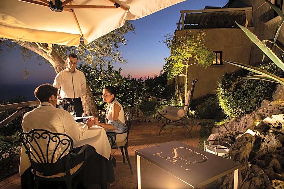 Monastero Santa Rosa Hotel & Spa