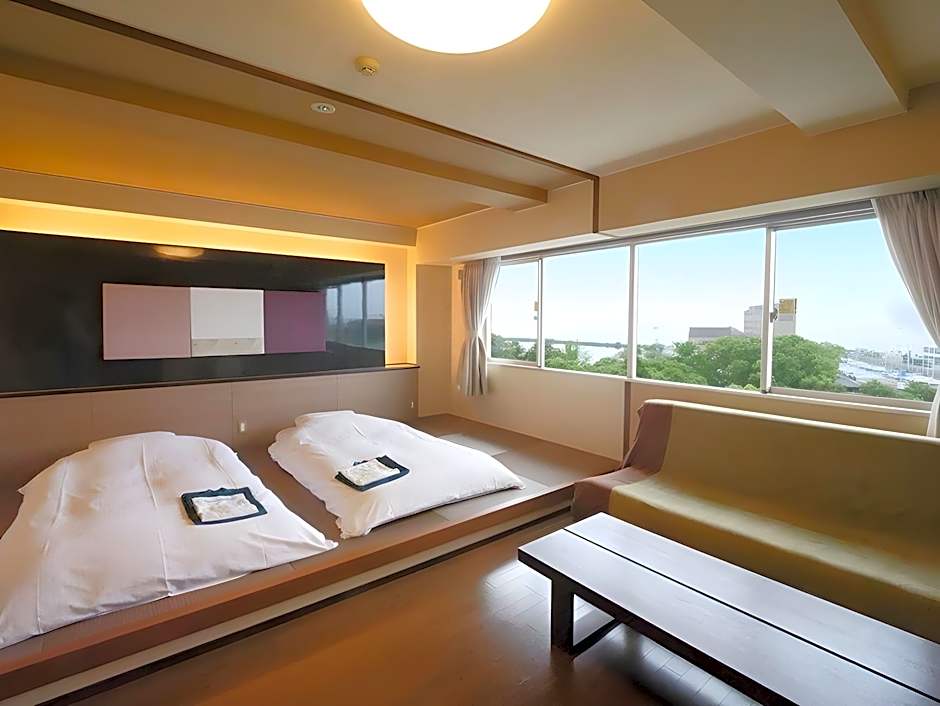 Green Hotel Yes Nagahama Minatokan