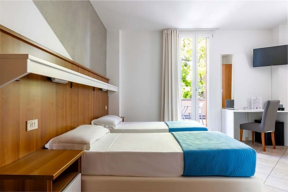 Hotel EMI