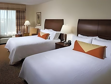 Suite 2 Queen Beds
