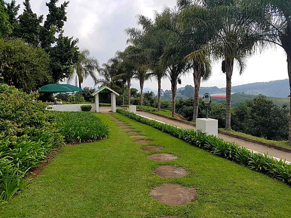 Sherwood's Country House