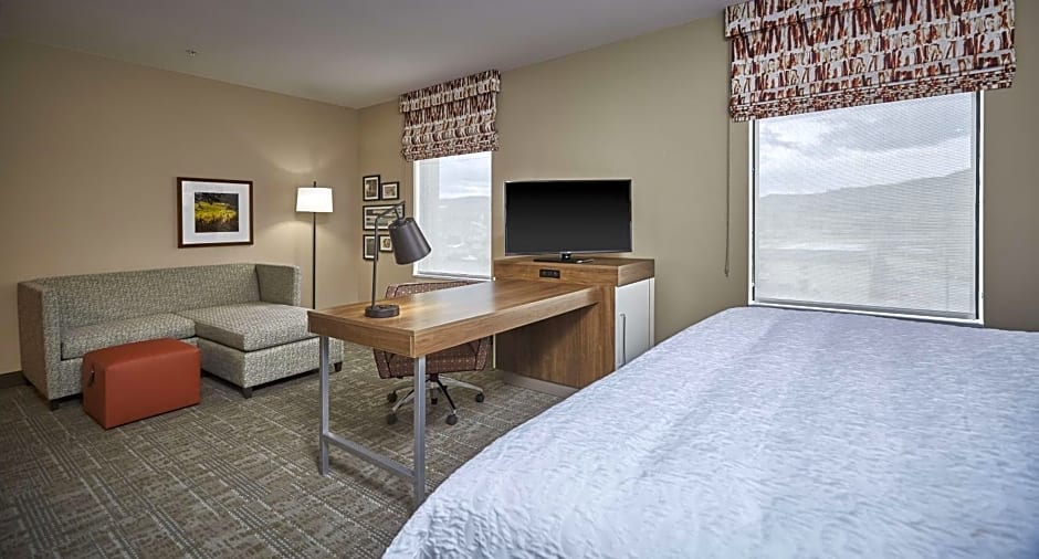 Hampton Inn By Hilton & Suites Roseburg