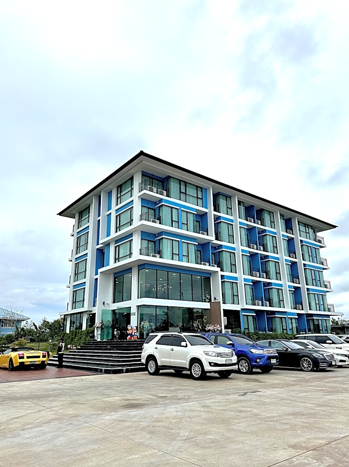 Arunsakhon luxury condo