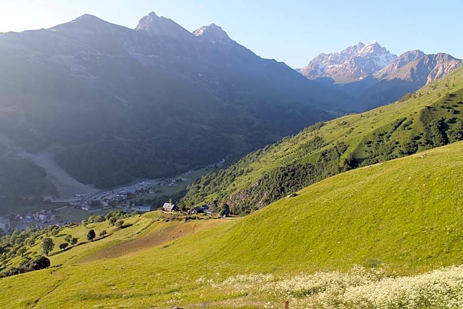 Hôtel du Crêt Rond