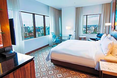 Deluxe Room,  1 King Bed