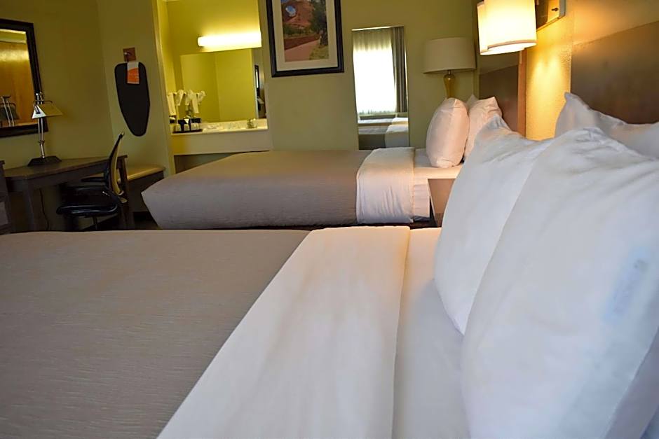 Quality Inn & Suites Gallup I-40 Exit 20