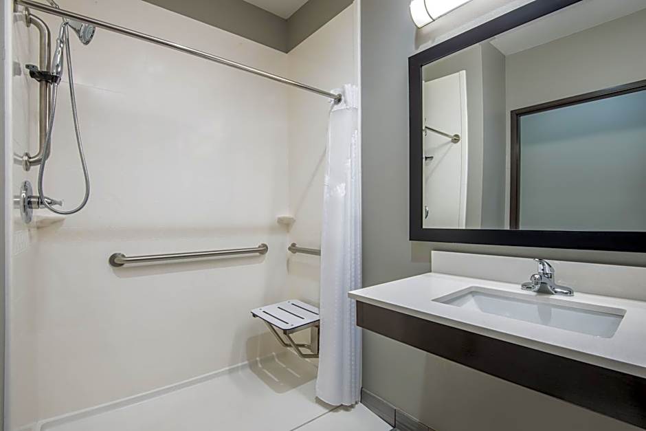 Holiday Inn Express & Suites Stillwater - University Area By IHG