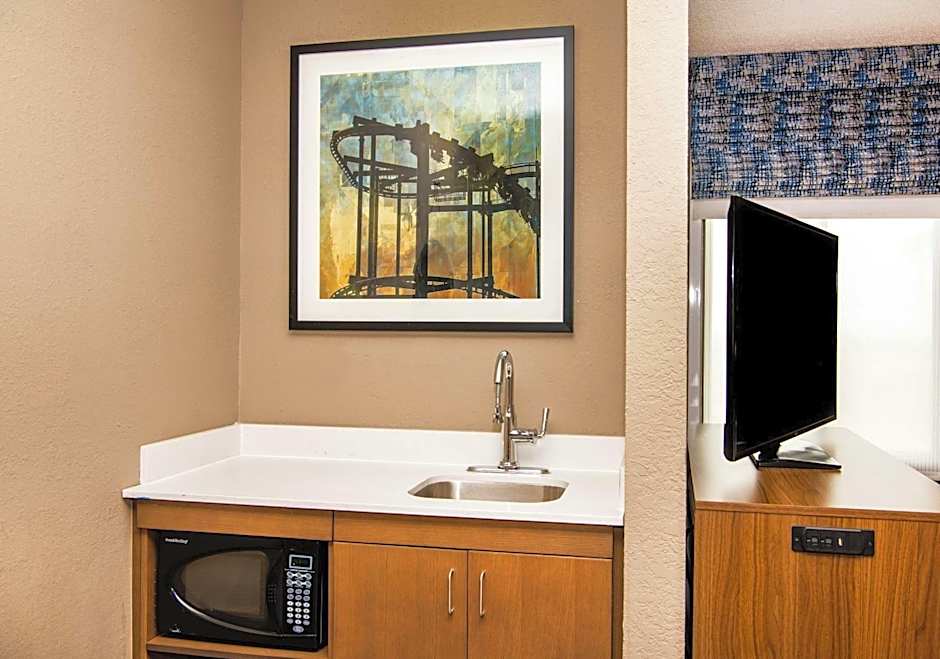 Hampton Inn By Hilton Erie-South