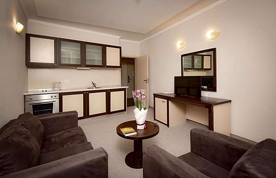 Rhodopi Home Hotel Chepelare- Half Board & Wellness