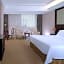 Vienna Hotel Shenzhen Bao'an Qianjin Road 1st Baotian Road Metro Station