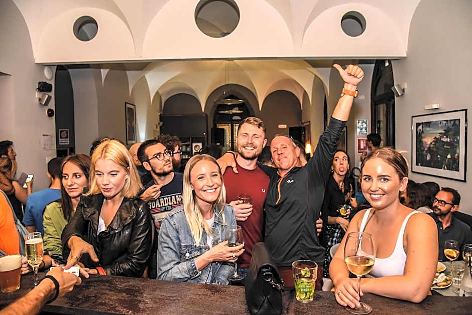 Babila Hostel & Bistrot