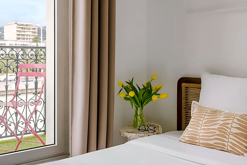 Lumière Hotel Centre Ville