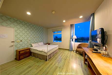 Small Double Room - Non-Smoking