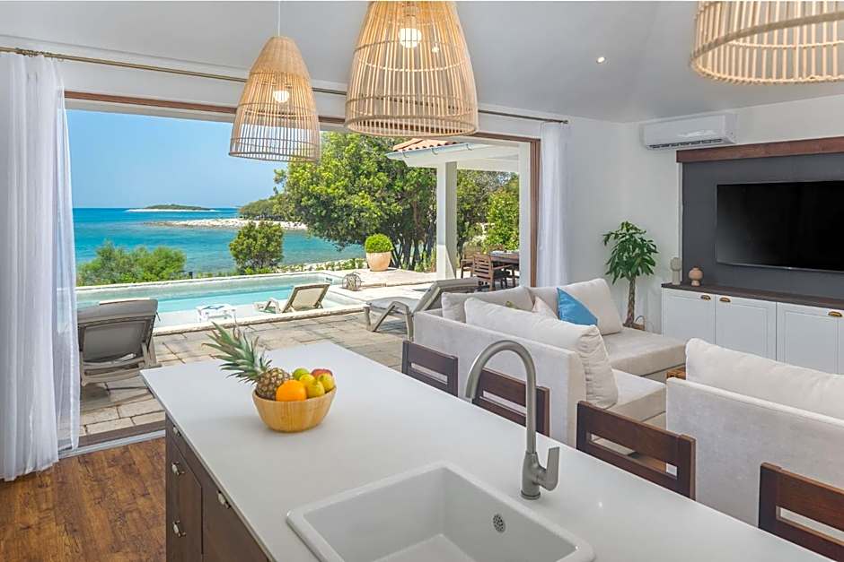 Luxury Glamping Beach Villas Porto Bus