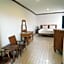 Fah Place Hotel
