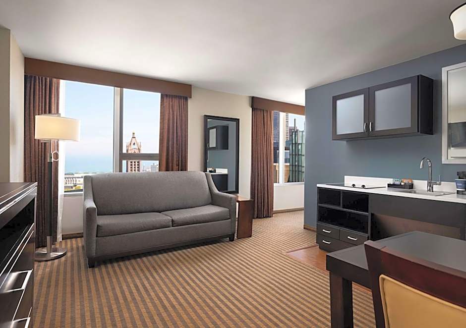 Homewood Suites By Hilton Chicago Downtown - Magnificent Mile
