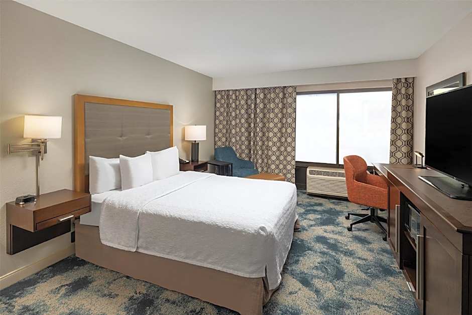 Photo 1 of 10 of 1 Queen Bed, Mobility Accessible, Roll in Shower