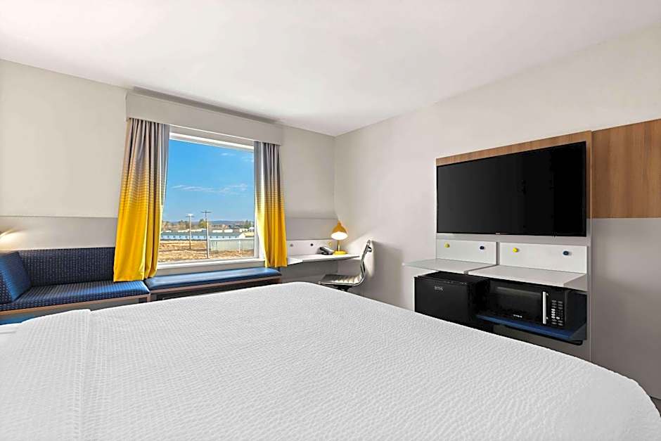 Holiday Inn Express And Suites George Quincy South
